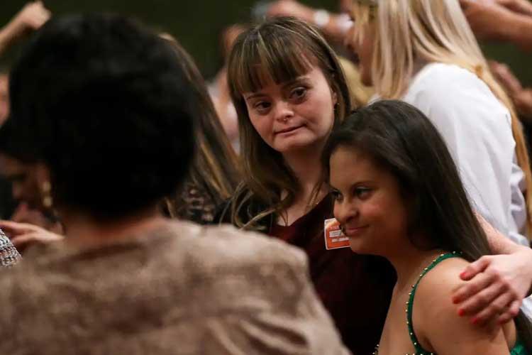 Síndrome de Down: Inclusão social é a melhor forma de desenvolvimento