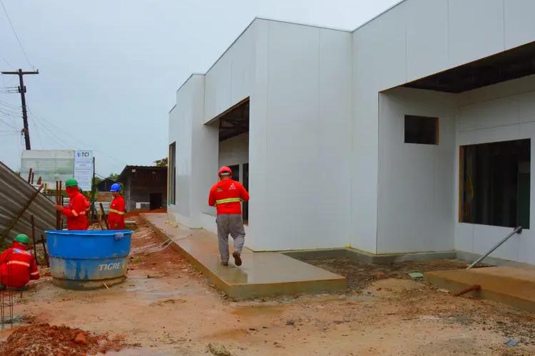 Governo do Estado atua na última etapa da construção da creche Maria Elizia no município de Amapá