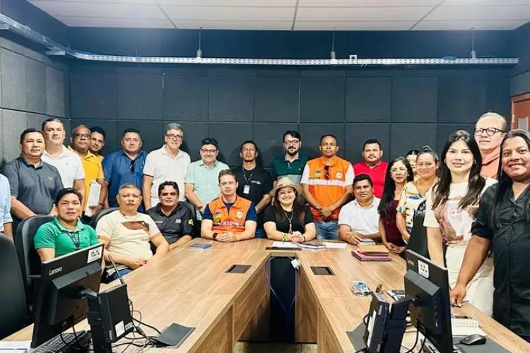 Governo do Amapá alinha ações com municípios para entrega de kits de alimentos a produtores afetados pela praga da mandioca