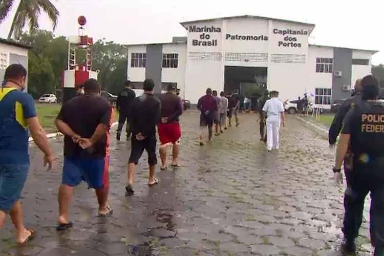 Tripulantes venezuelanos de barco apreendido na costa do AP testam negativo para Covid-19