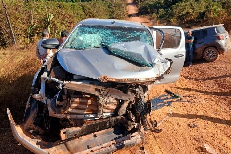 Grave acidente entre dois veículos deixa um morto na BR-156, no Amapá