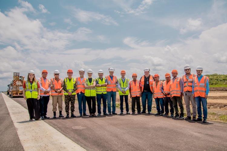 Obras nos aeroportos do Amazonas superam desafios logísticos e promovem inclusão