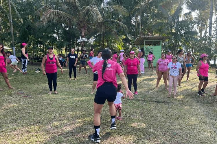 Governo do Estado leva serviços de saúde e bem-estar para mulheres de Clevelândia do Norte, em Oiapoque