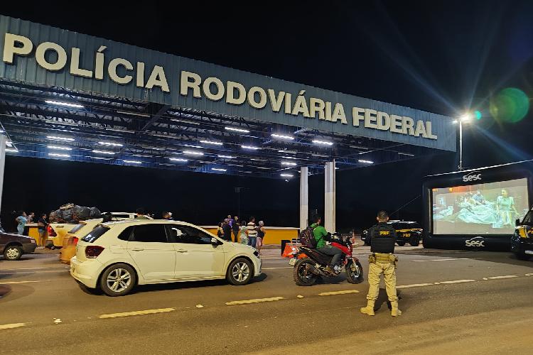 PRF-AP, Sesc Amapá e Bptran realizam Cine Drive-In Educativo no 