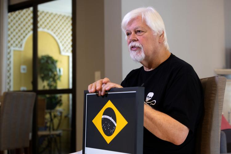 Paul Watson retorna ao Brasil como destaque de conferência nacional sobre áreas protegidas 