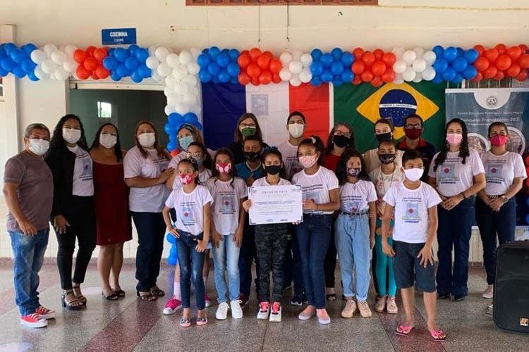 Escola Bilíngue Marly Maria conquista prêmio internacional com projeto voltado ao meio ambiente