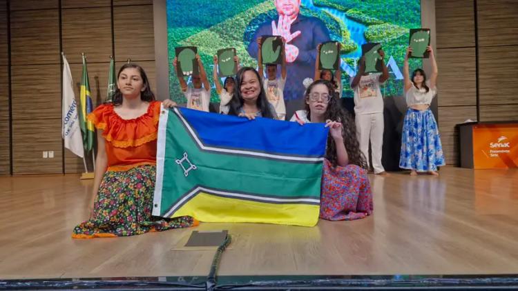 Vibração, cultura e inclusão consolidam encerramento do ano letivo do Centro de Atendimento ao Surdo no Amapá