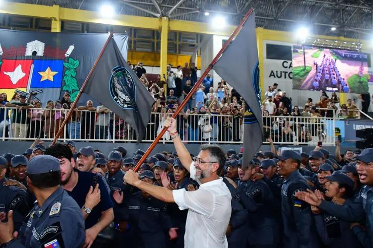 Noite Cinza: 'É um novo momento da Segurança Pública do Amapá', destaca Clécio Luís no início do estágio operacional para 347 alunos-soldados da PM