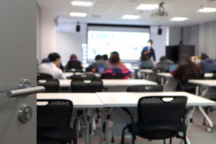 Evasão escolar é maior nos anos finais do Ensino Fundamental e início do Ensino Médio