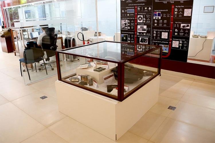 Museu de Computação do ICMC trabalha na restauração de mais de 100 calculadoras mecânicas de seu acervo