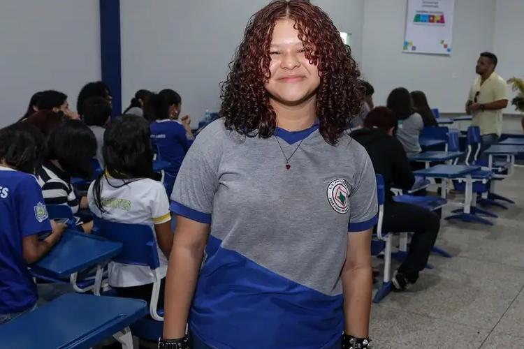 “Todo mundo merece e precisa de respeito”, diz estudante em formação do governo sobre atendimento à população LGBTQIA+