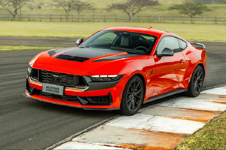 Potente, tecnológico e intimidador: Ford Mustang Dark Horse chega ao Brasil