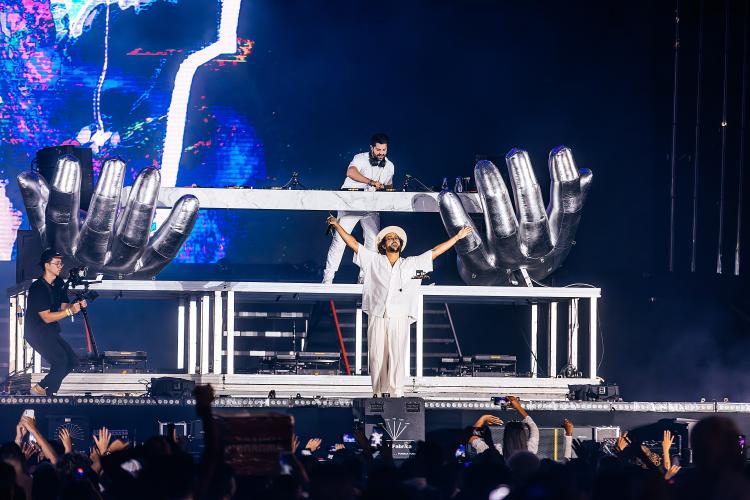 Zeeba acompanha Alok em shows de fim de ano pelo Brasil