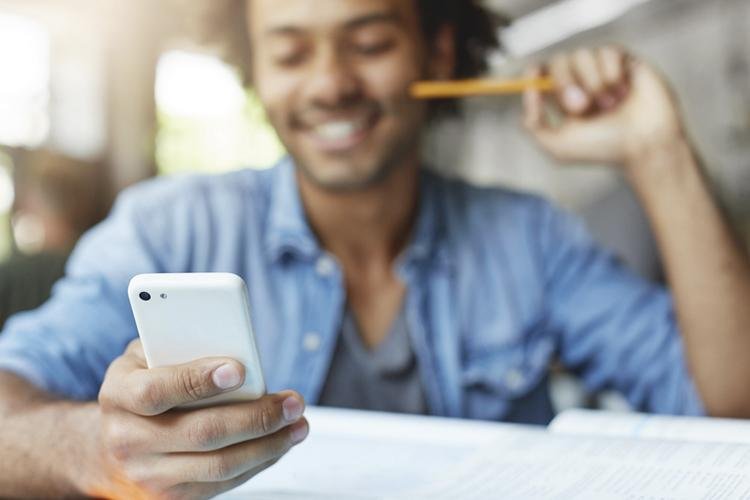 Mais de seis milhões de estudantes não tiveram acesso a atividades escolares na pandemia