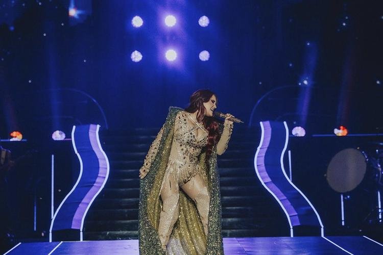 Dulce María exalta funk em show no Rio de Janeiro: "É um ritmo escutado no mundo todo"