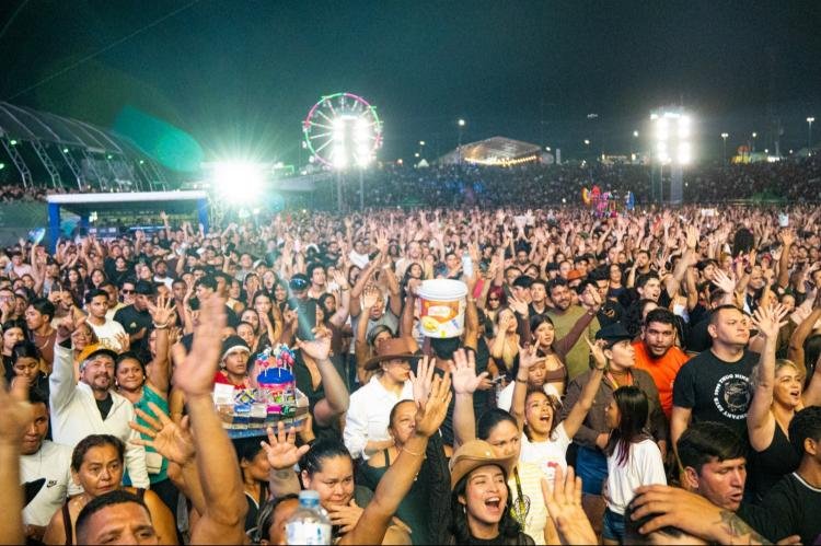 Após 22 anos, Jota Quest emociona multidão e faz reencontro histórico com o público amapaense na Expofeira 2026