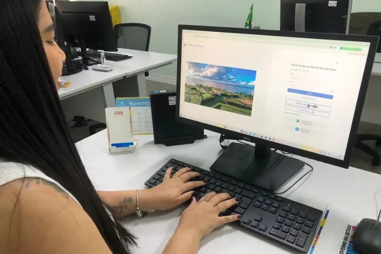 Servidores nascidos em novembro devem realizar Atualização Cadastral 2025 a partir deste sábado, 1º