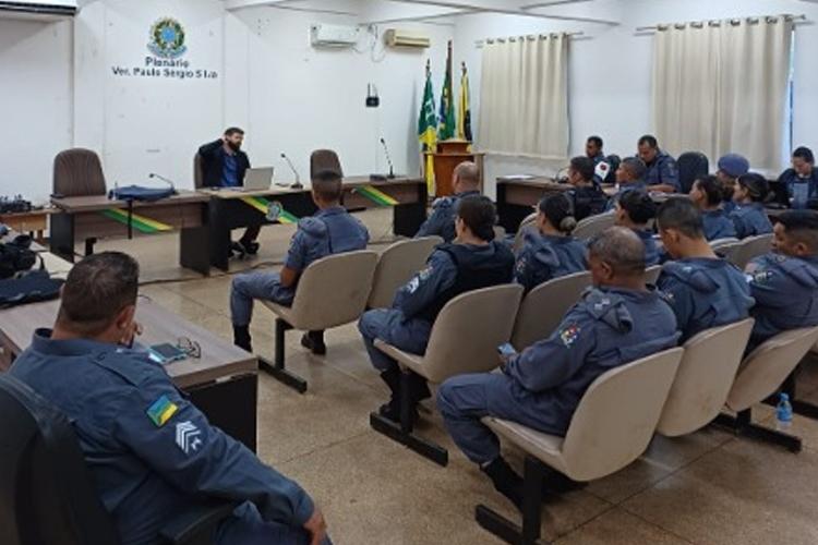 MP-AP palestra sobre crimes de trânsito para Polícia Militar de Calçoene