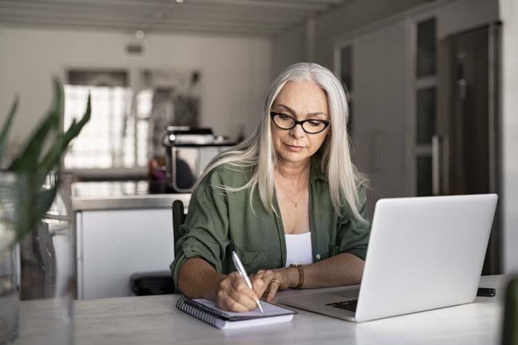 Plataforma do MEC disponibiliza capacitações para profissionais da educação