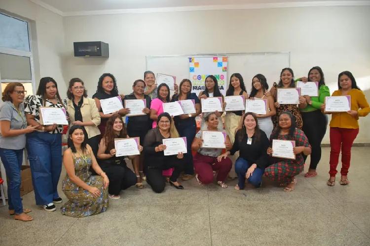 Mulheres do Residencial Macapaba fortalecem renda ao concluir curso profissional promovido pelo Governo do Amapá