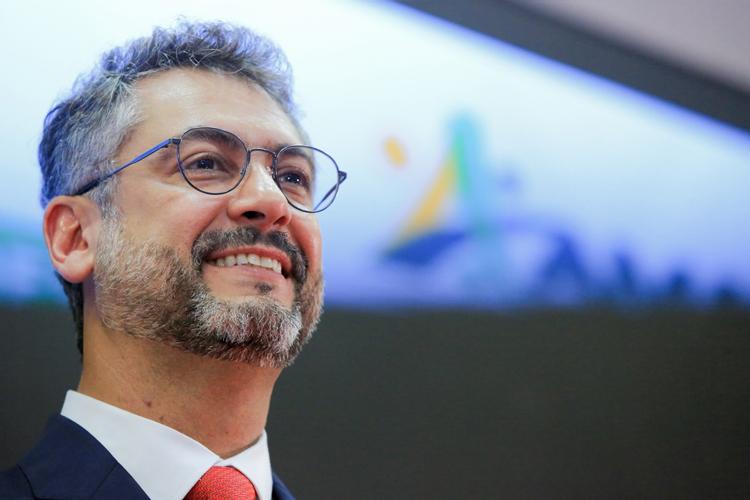 Governo do Amapá lança programa de desconto e parcelamento de débitos sobre veículos e taxas do Detran
