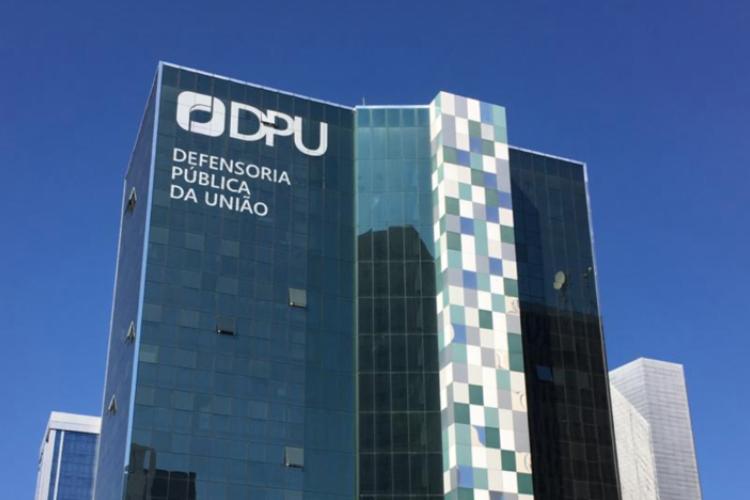 DPU requer na Justiça dispensa de visto para haitianos com permissão para reunião familiar