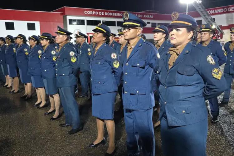 Governo do Estado realiza formatura de 53 novos sargentos e condecora militares do Corpo de Bombeiros do Amapá