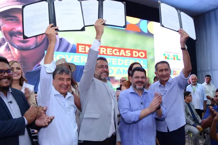 Governos do Amapá e Federal assinam protocolos de intenções e lançam programas para inclusão social e desenvolvimento rural