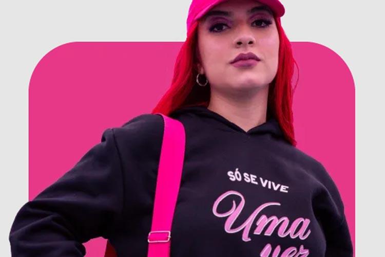 Serasa lança coleção de brindes com memes e humor da internet para usuários