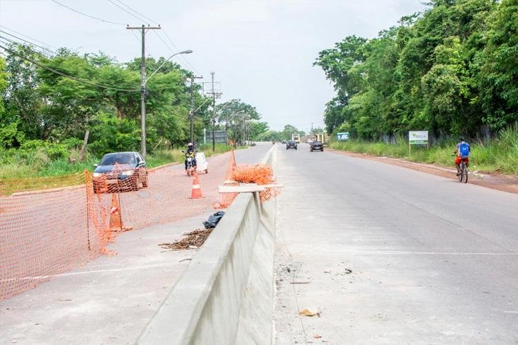 Barreiras vão aumentar segurança e melhorar fluxo de veículos na Rodovia Duca Serra
