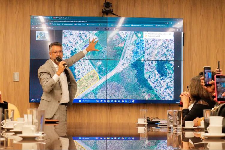 Governo do Amapá avança na regularização de áreas ao longo da Rodovia Centenário, na Zona Norte de Macapá
