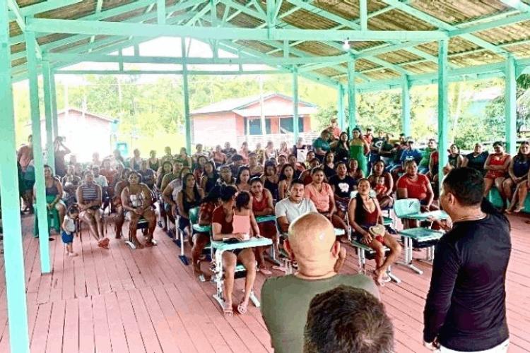 Governo do Amapá leva orientações sobre o programa de desenvolvimento rural para produtores do Bailique