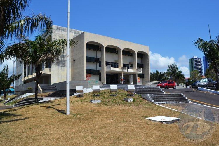 Teatro das Bacabeiras; Veja fotos