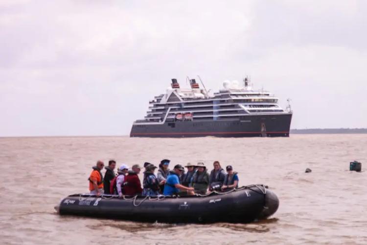 Governo do Amapá recebe pela segunda vez, em 2025, turistas internacionais de transatlântico